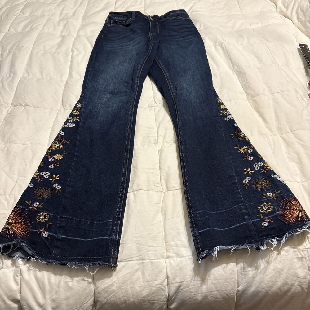 Ashley Mason Jeans 26 Fit To Flare Stretch Floral Embroidered Inseam Boho Hippie